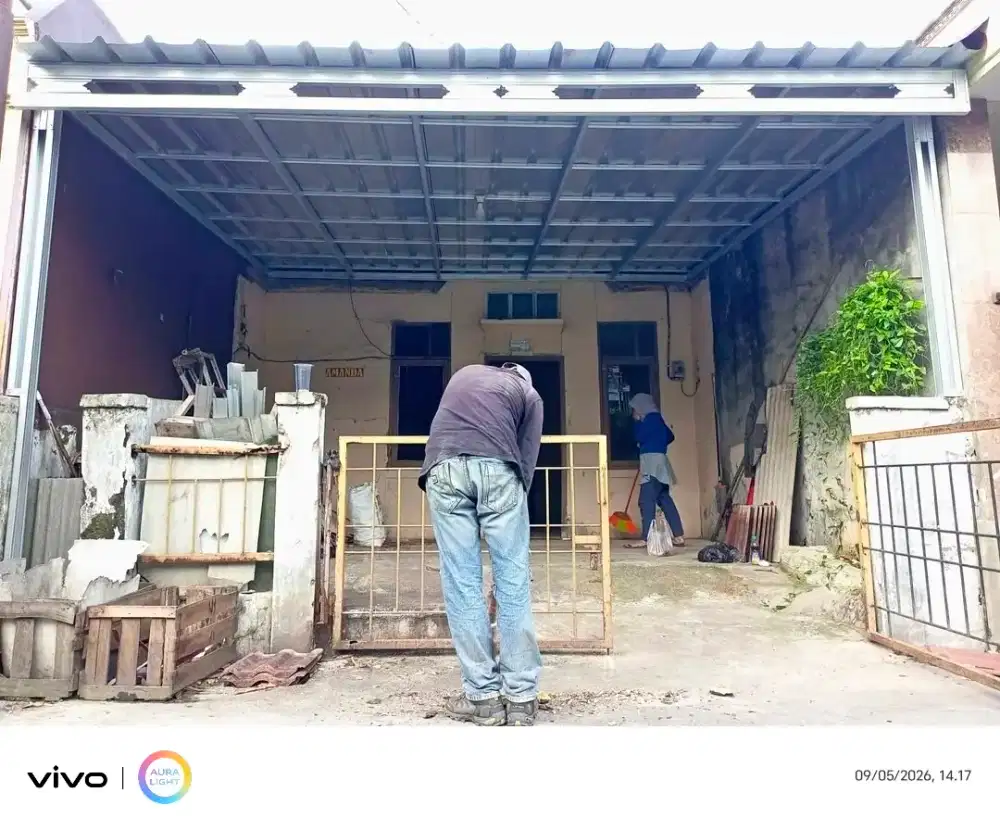 Kanopi baja ringan dan garasi
