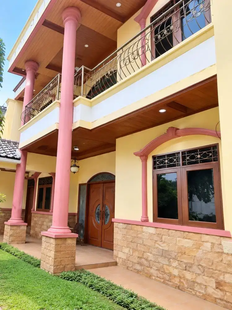Dijual Rumah 2Lantai Di Kencana Loka Bsd
