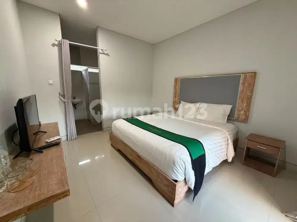 Turun Harga Villa Eksklusif dengan View Sawah