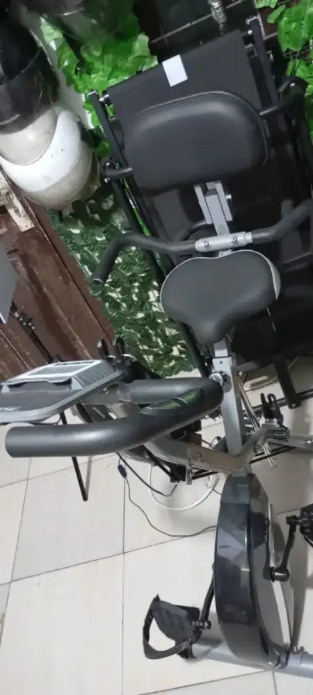 Jual sepeda statis kesayangan