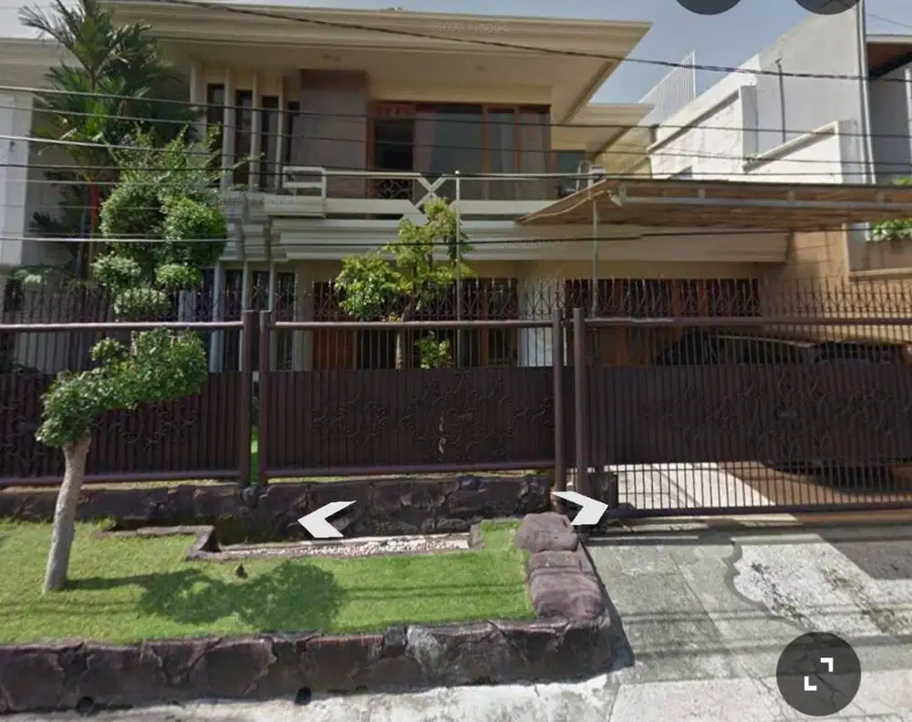 DIJUAL RUMAH DI DHARMAHUSADA INDAH TIMUR SURABAYA DEKAT GALAXY MALL