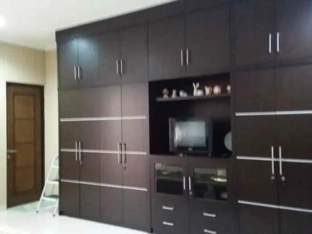 Dijual Rumah 2 Lantai dan Lokasi Strategis di Cluster Aralia