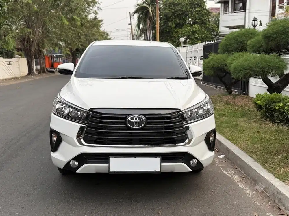 KM 300 PERAK GAJADI PAKAI! Toyota Innova G Diesel Matic th 2025 Putih