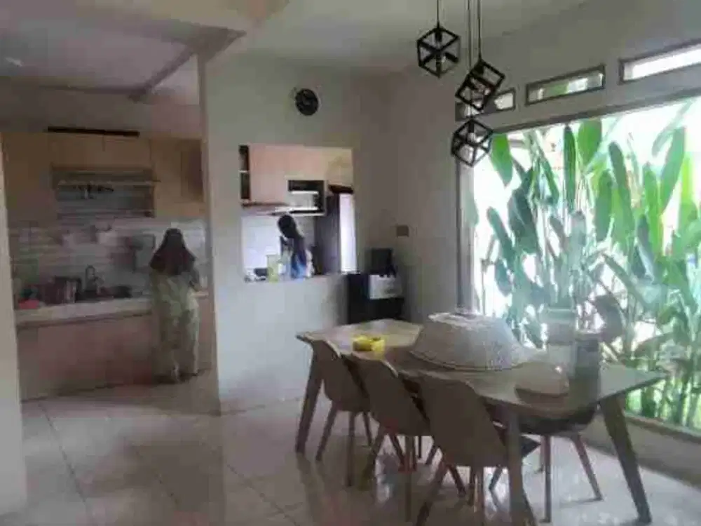 rumah siap huni one gate komplek pinus regency Soekarno Hatta