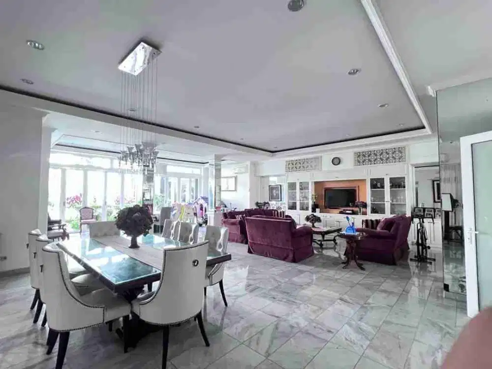 Jual rumah bagus Kemang ( America classic & pool ) lokasi strategis jakarta selatan