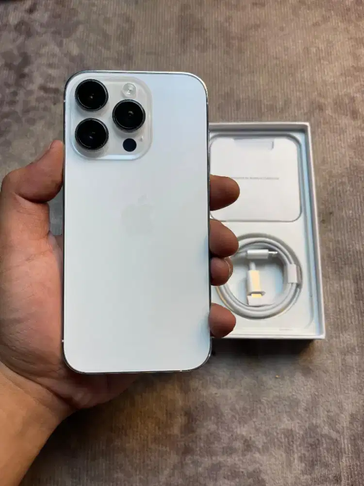 Dijual iPhone 14 Pro 256GB Silver Regist Beacukai
