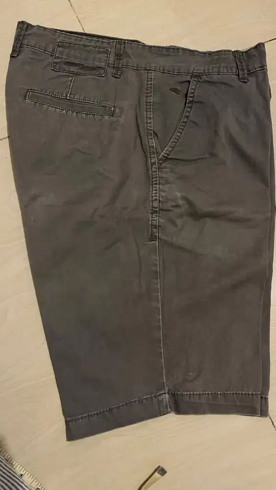Celana Pendek Active Camel warna Abu