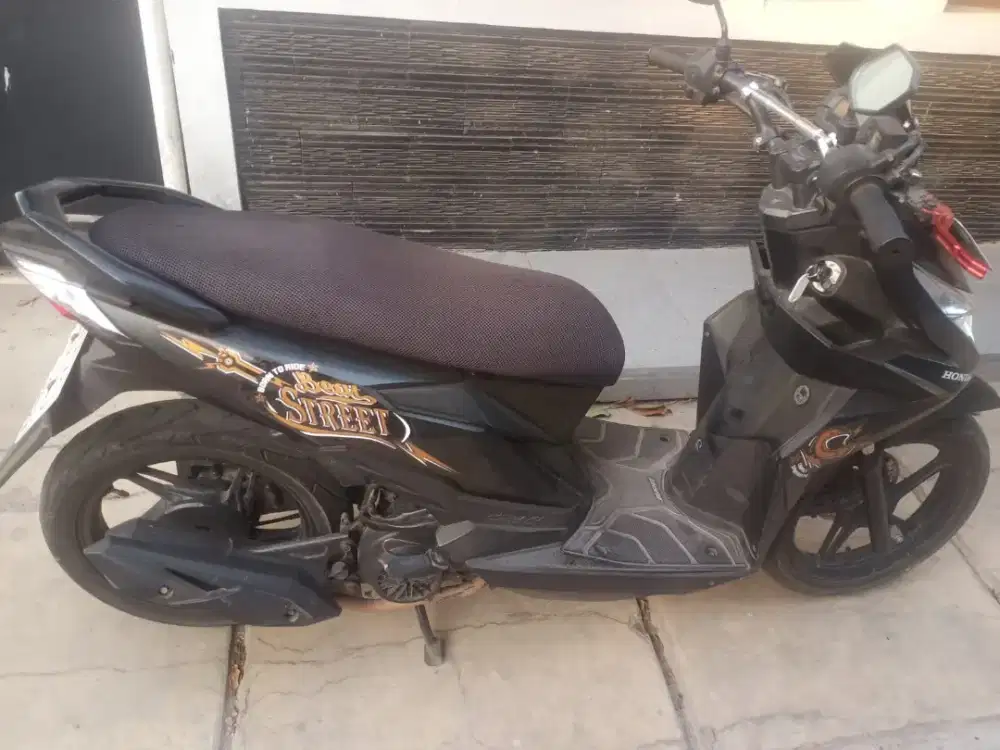 Beat stret 2019 ss kumplit pajak isi mesin mulus orian