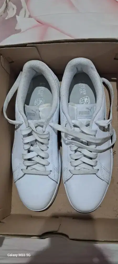 Sepatu sport puma