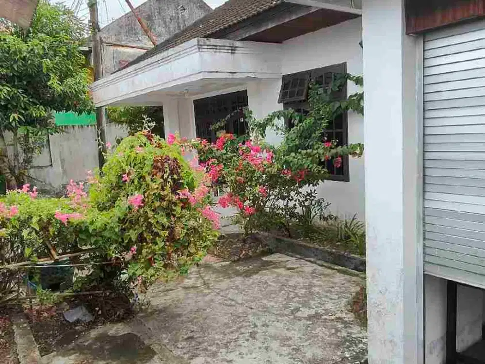 Rumah Jual dekat Mall Bsb