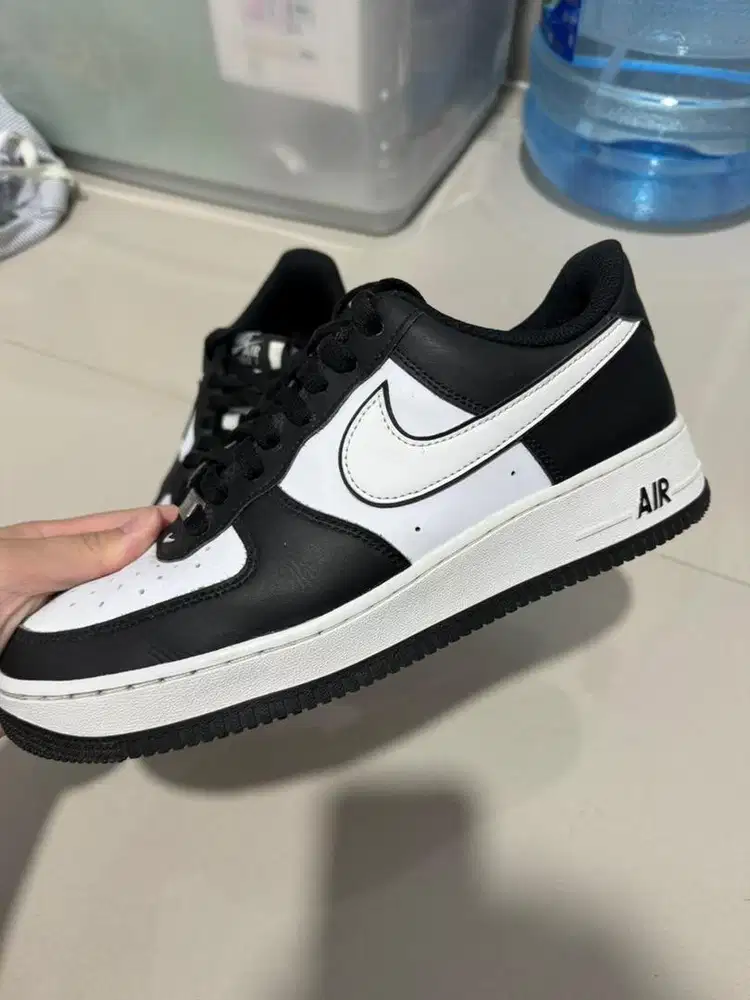 sepatu nike air force 1 black white panda