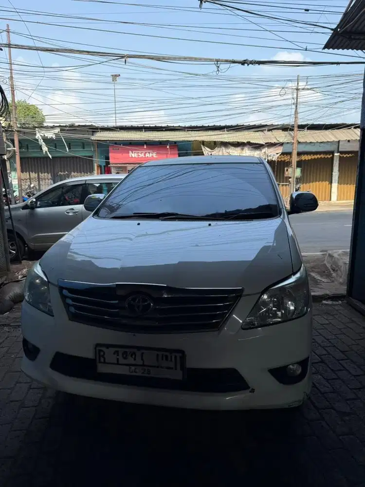 innova disel matic 2013