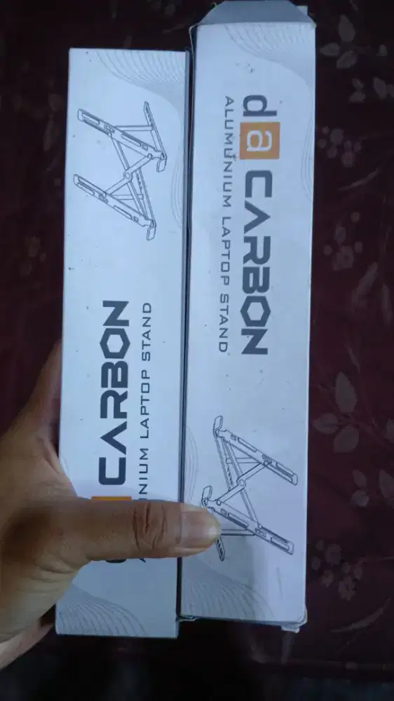 Stand laptop/dudukan laptop merk carbon
