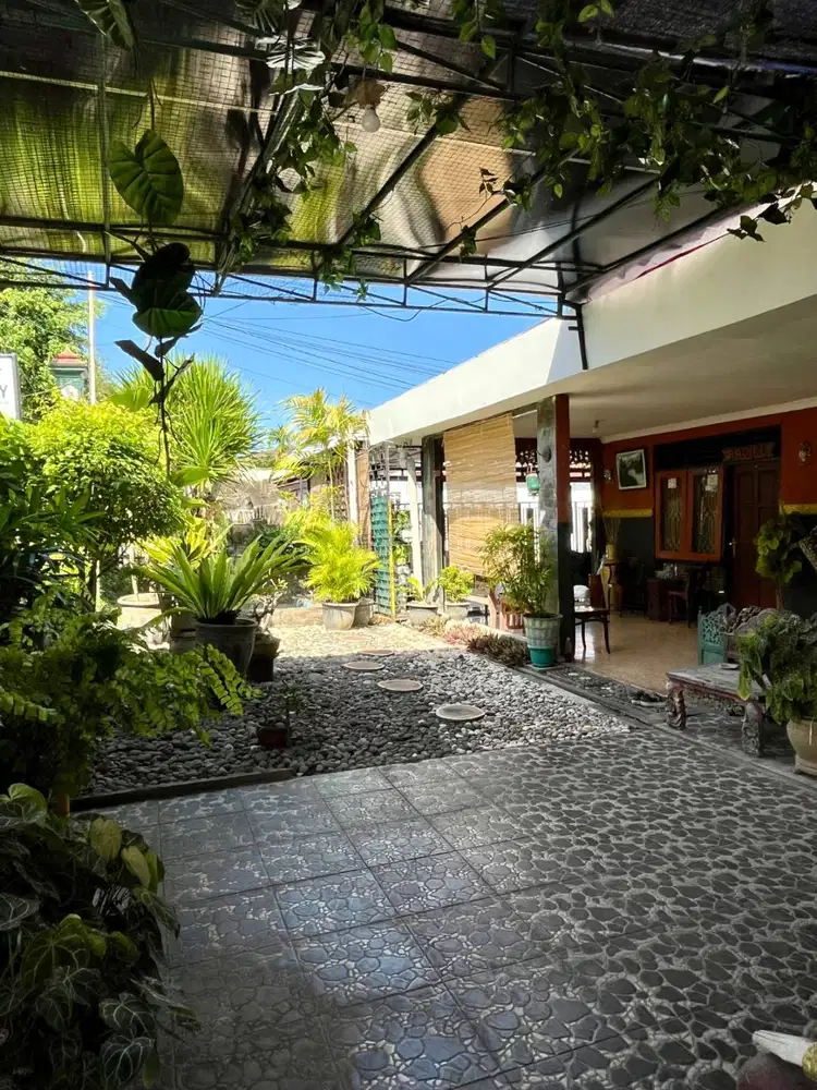 Rumah dan Ruang Usaha Posisi Hook di Kawasan Elite Baciro