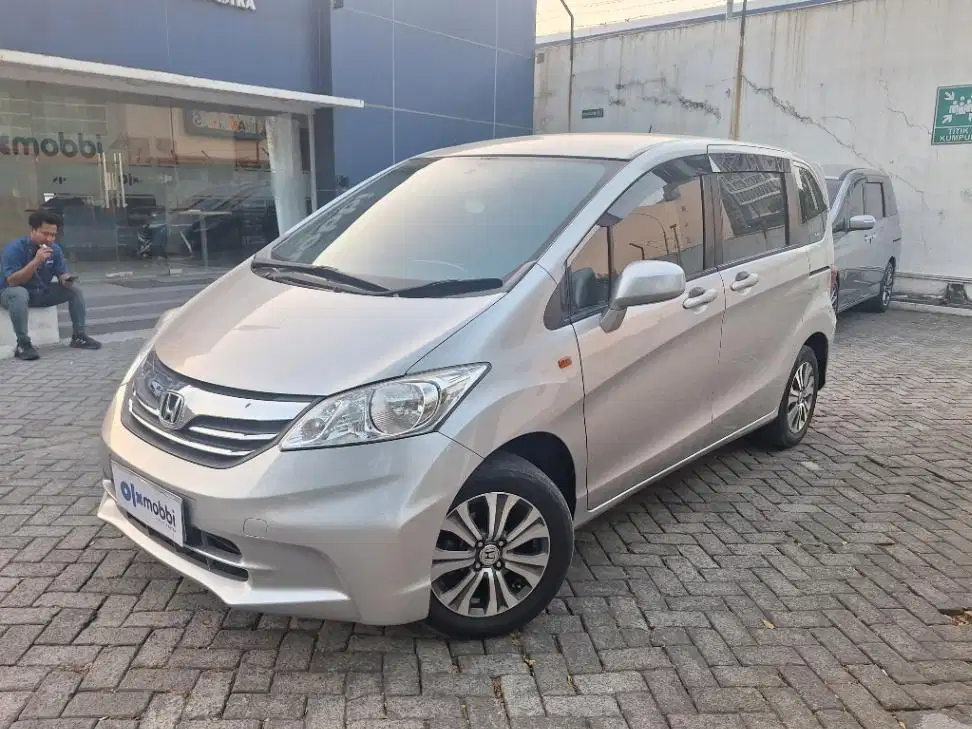 LOW DP Honda Freed 1.5 S Bensin-AT 2013 SRL