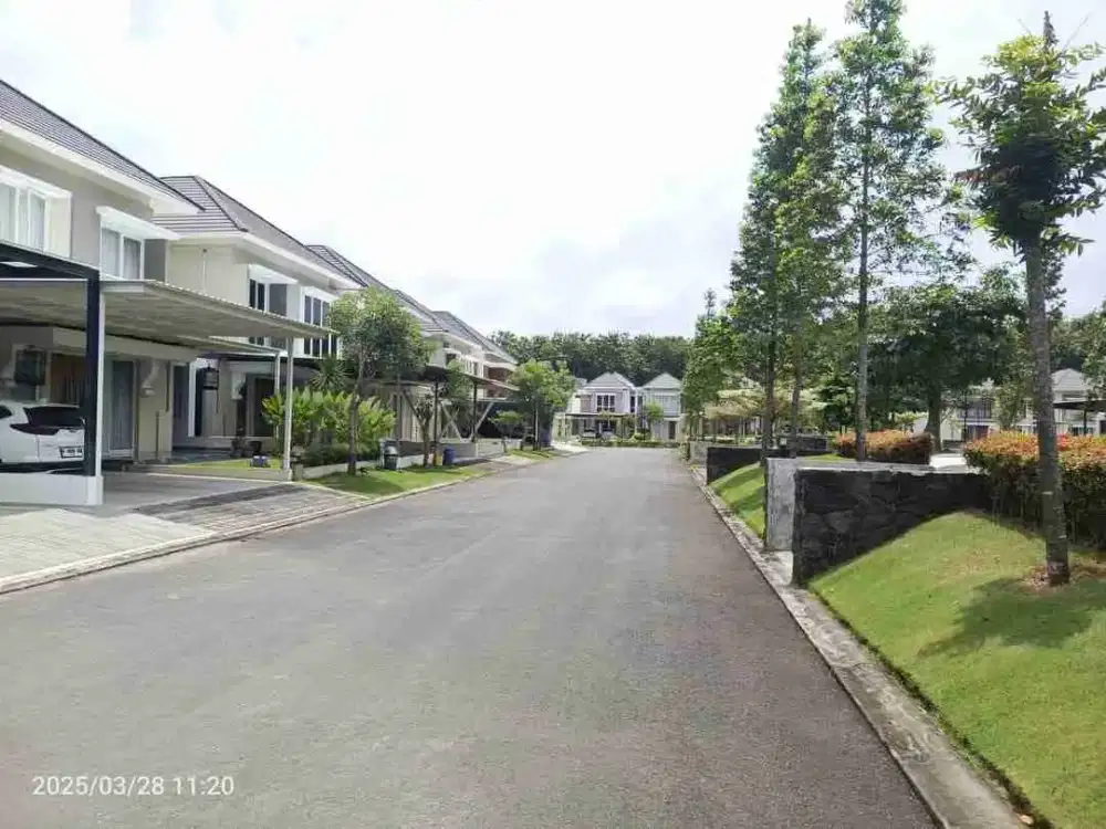 Rumah mewah bsb Victoria valley citraland semarang barat