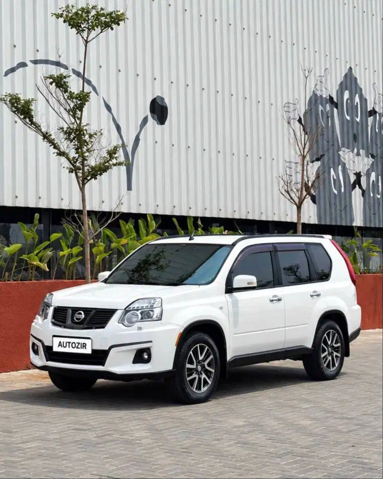 Nissan Xtrail ST Urban Selection Putih 2014 Tdp Murmer Ori Menarik Bu