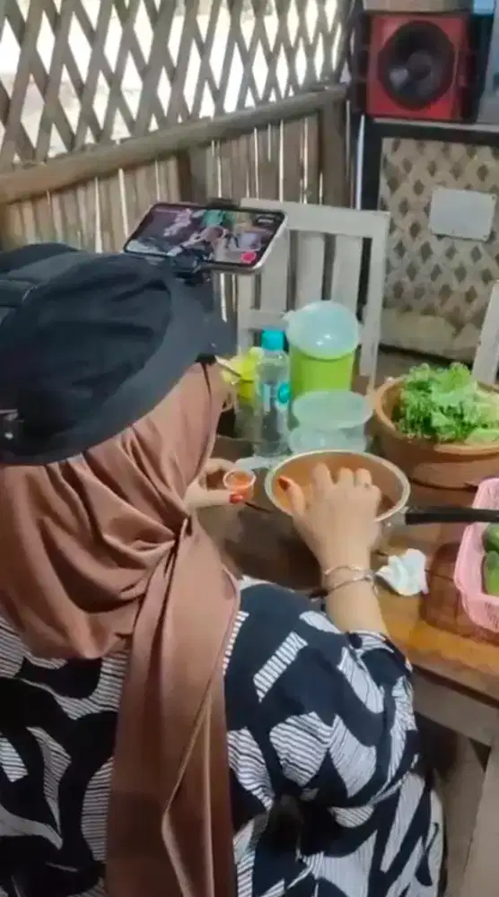 Lowongan Freelance Cariin catering yang mau dipasang kamera