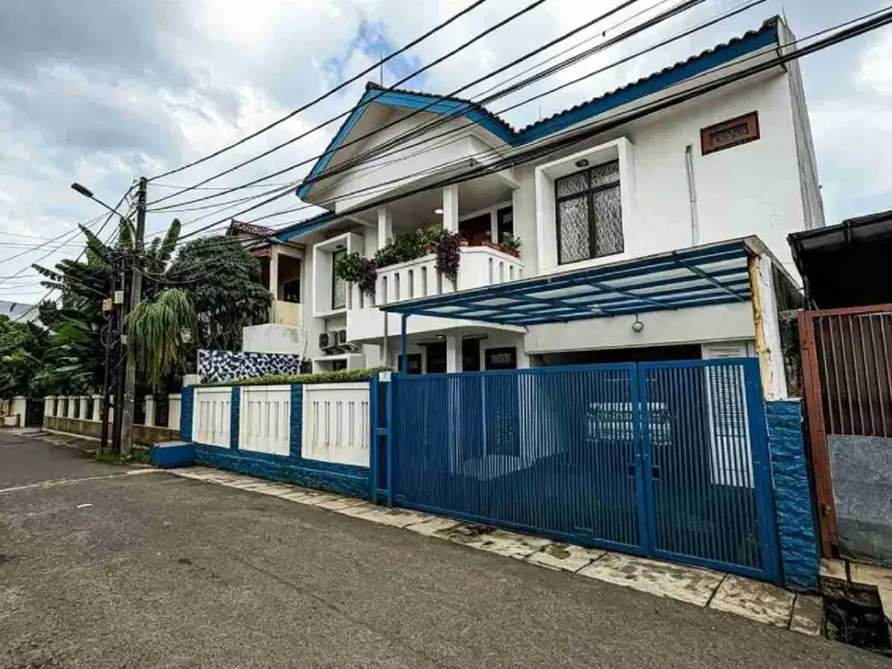Jual Rumah 2  Lantai Dalam Komplek  di Dekat Pejaten Raya