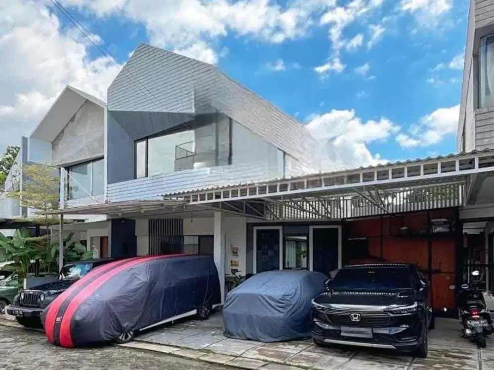 RUMAH PRIVATE CLUSTER SEMI FURNISHED DI VETERAN, JAKARTA SELATAN