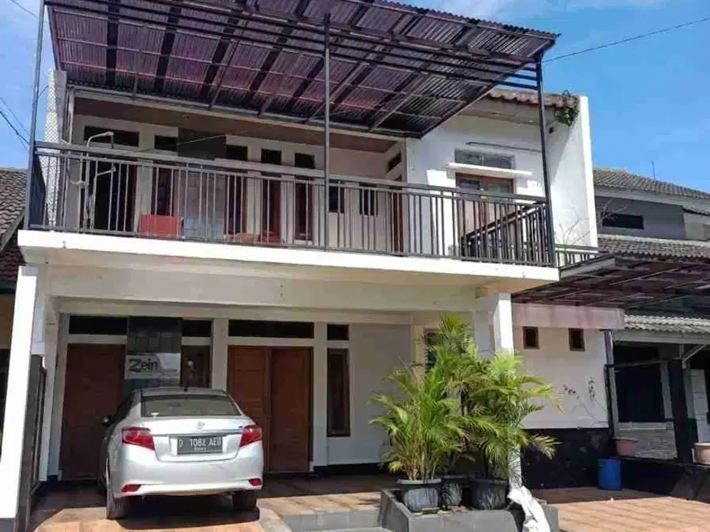 Rumah mewah di Cluster Main Road Sukarno Hatta Margahayu Buah batu