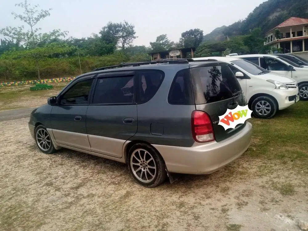 Kia Carens 2003 Bensin
