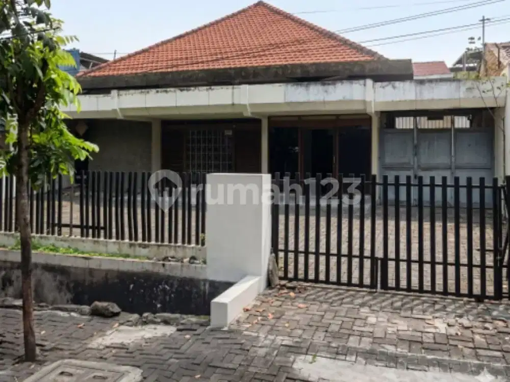 Rumah dan Gudang Siap Huni Bagus di Semarang Barat A5776