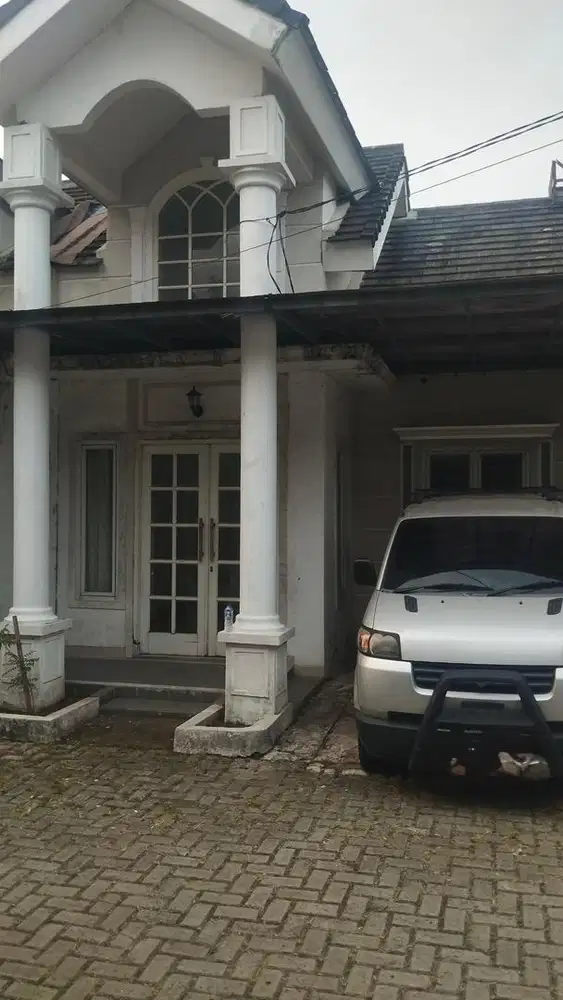 Disewakan Rumah di Calabasas Residence