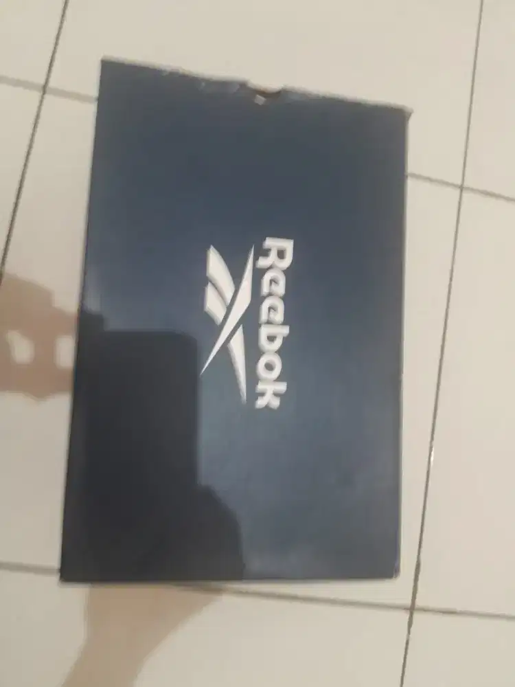 Sepatu Reebook bekas seperti baru