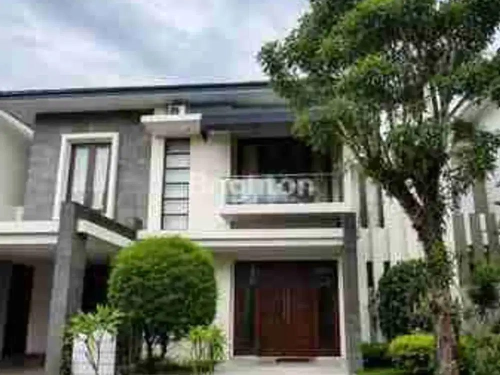 DIJUAL RUMAH 2 LANTAI SEMI FURNISHED, ELIT, MODERN, STRATEGIS DEKAT KAMPUS UII DAN SIAP PAKAI DI JL KALIURANG