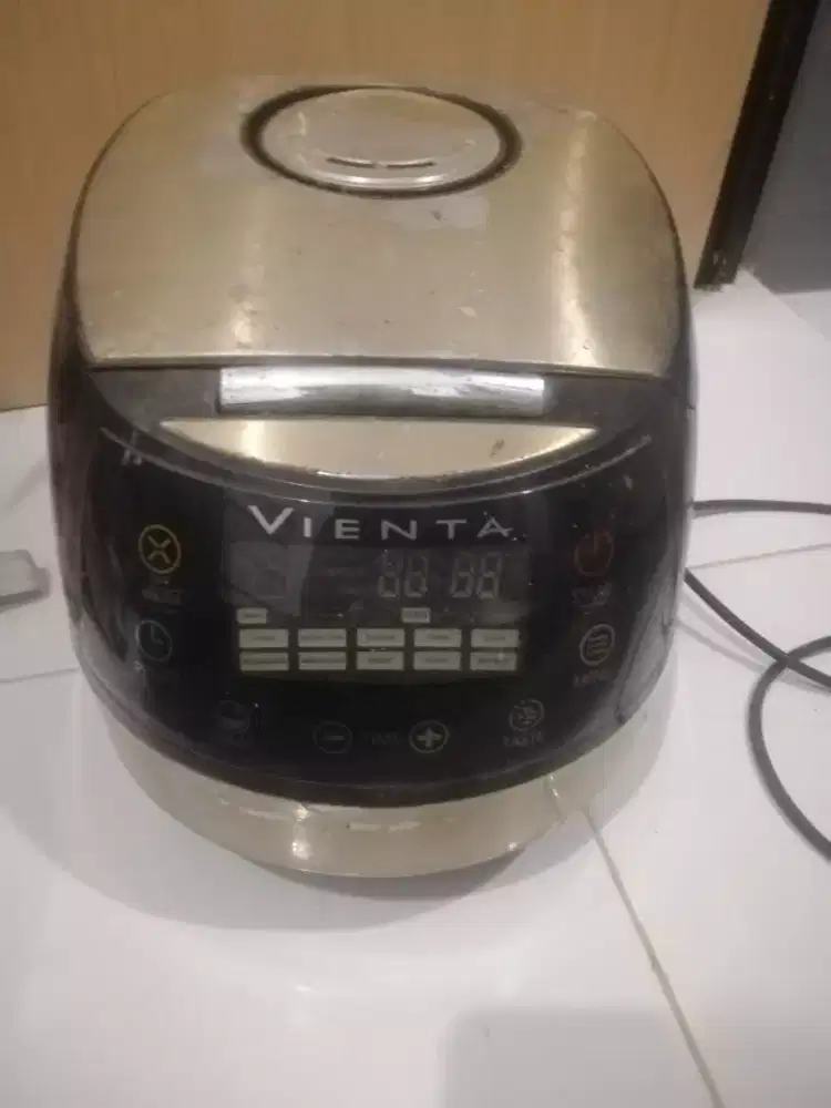 Preloved Rice Cooker Vienta