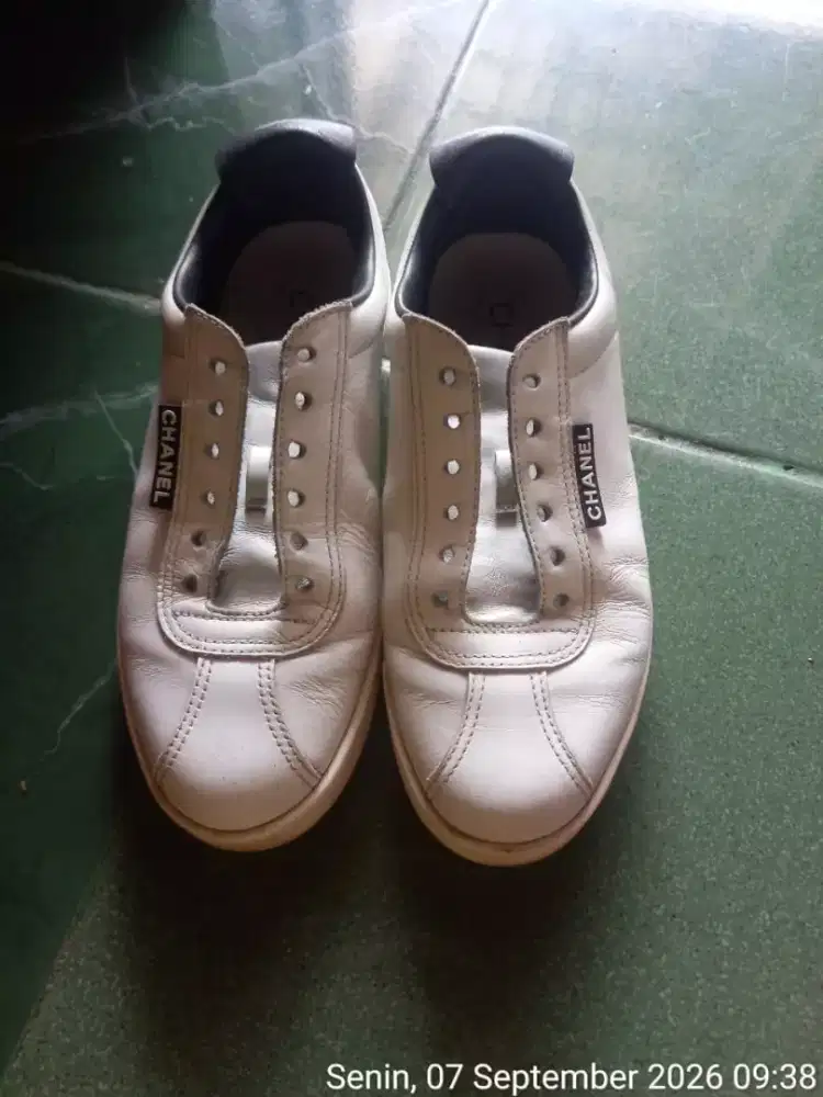 Sepatu chanel size 36 insol retak