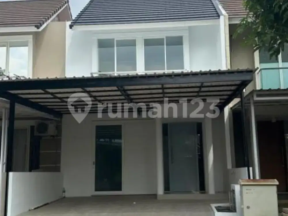 Rumah Dua Lantai Siap Huni di Tembalang A5893