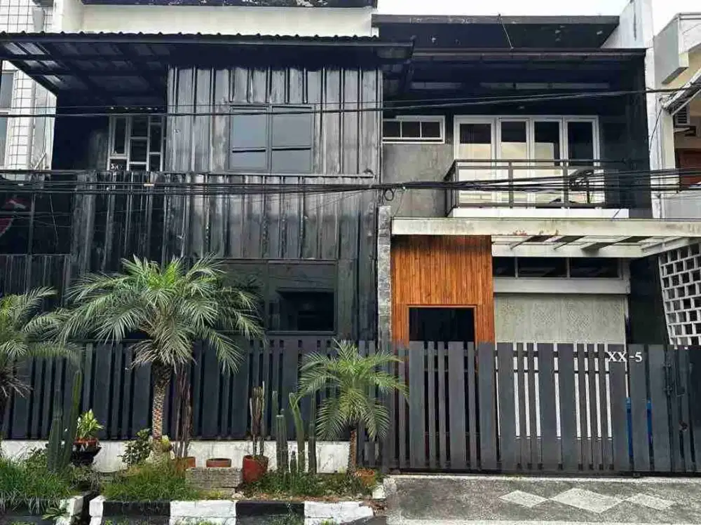 Dijual cepat rumah bagus siap huni sanggat hurip lokasi strategis
