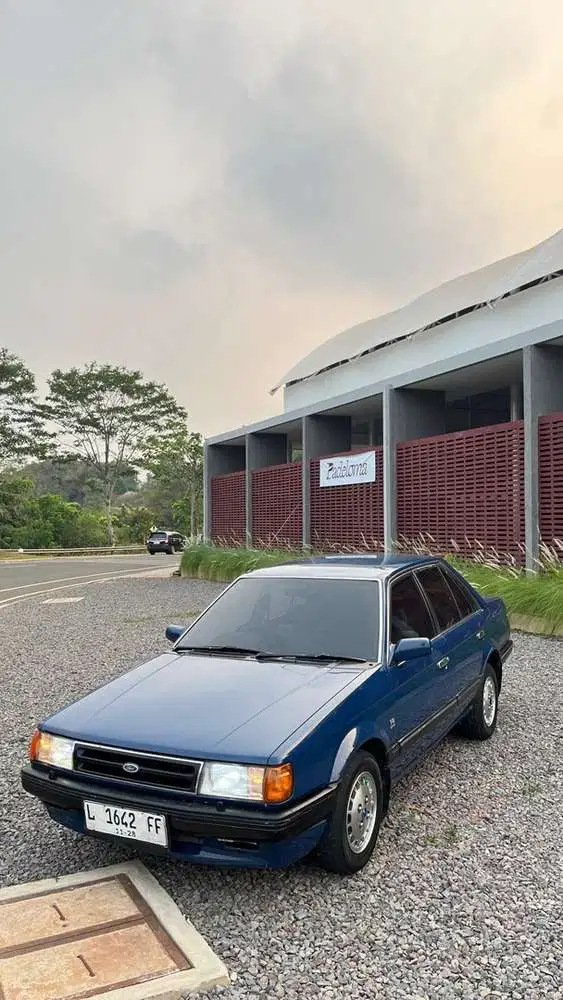 Ford laser 1986 Bensin