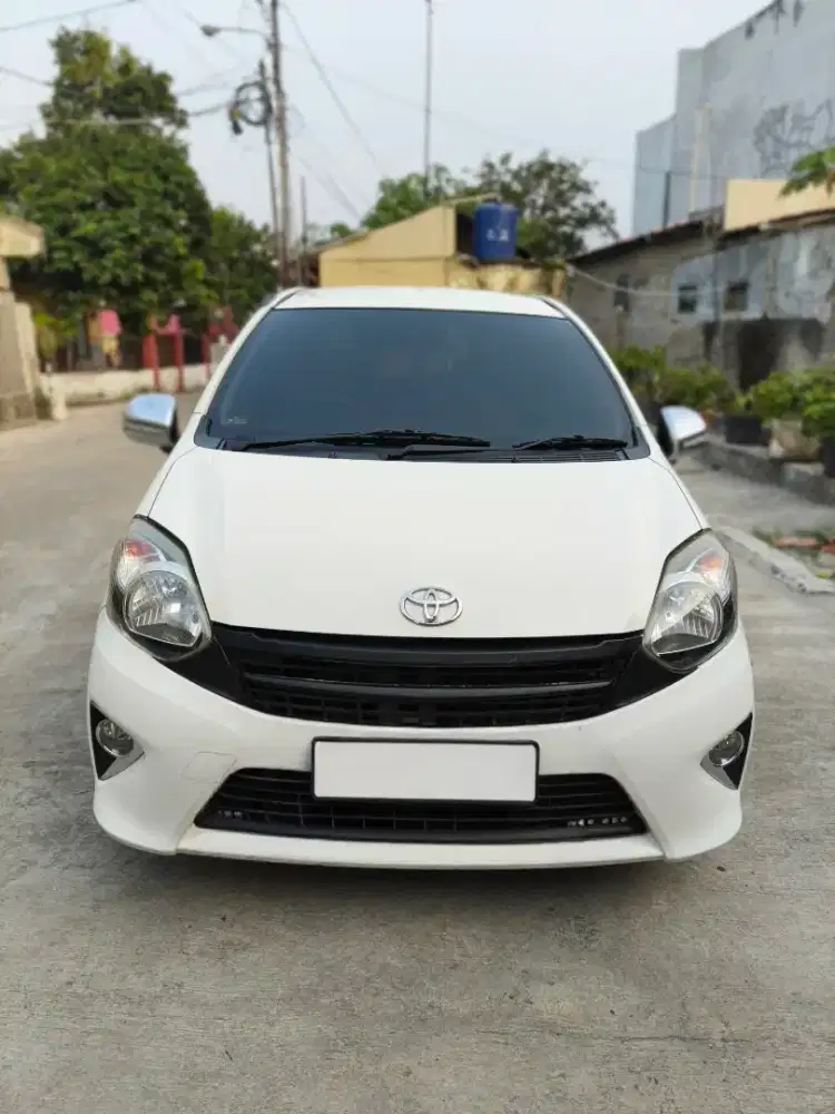 MURMER DP MULAI 5jt AJA Toyota Agya 2015 Bensin