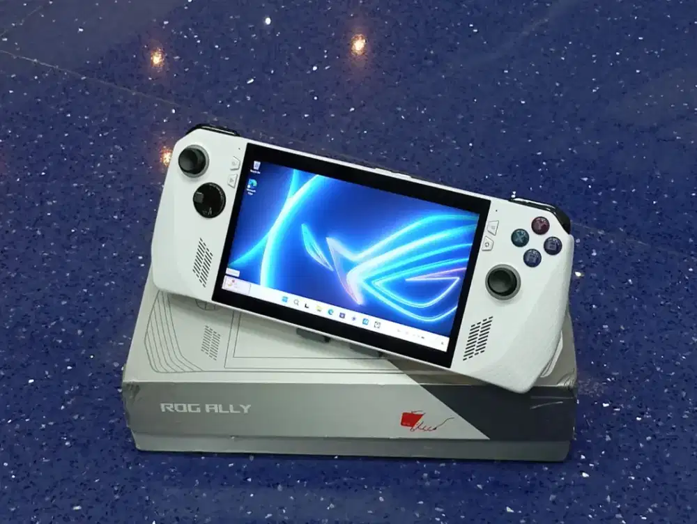 Bebas main game PC dimana aja pakai Asus Rog Ally Garansi resmi