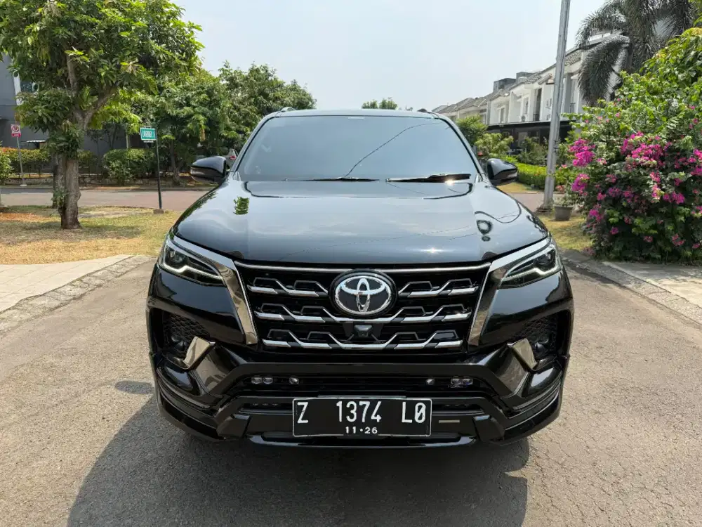 TOYOTA FORTUNER 2.4 VRZ GR 2021 DIESEL AUTOMATIC