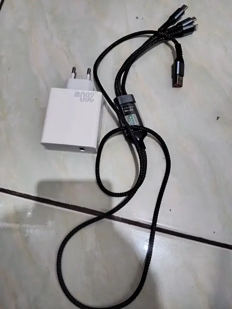 Charger baterai fast charger