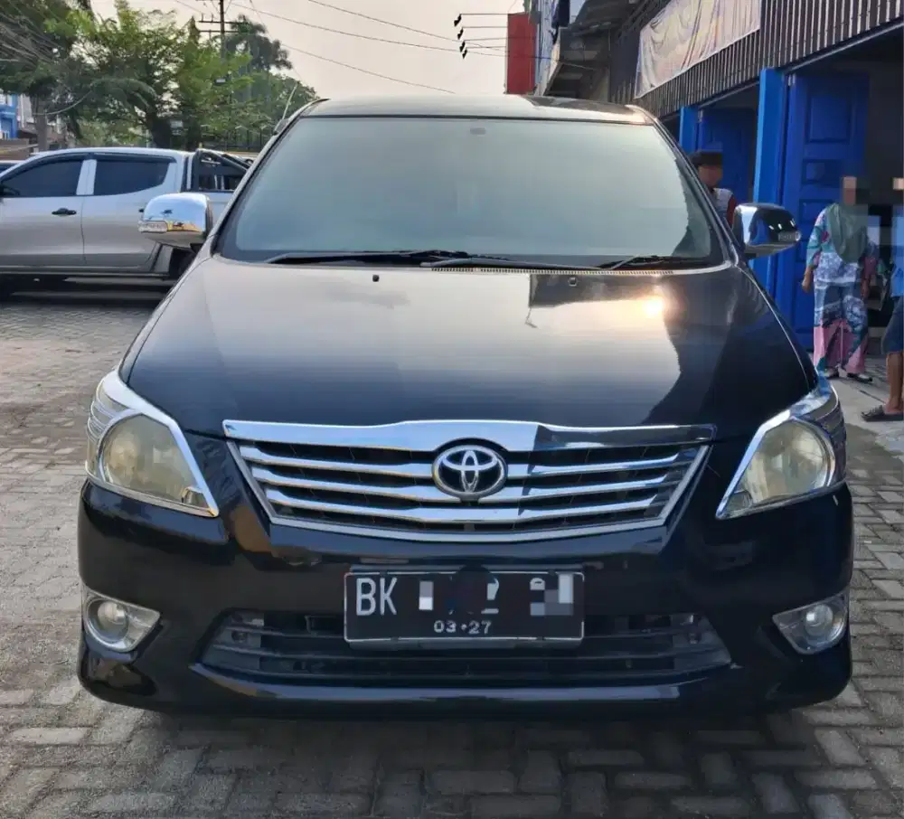 Innova G diesel Manual 2012 Hitam