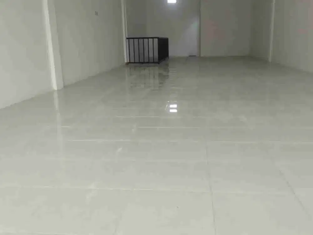 Sewa Ruko komersil gandeng 2 Bojong jakarta barat (lokasi strategis )