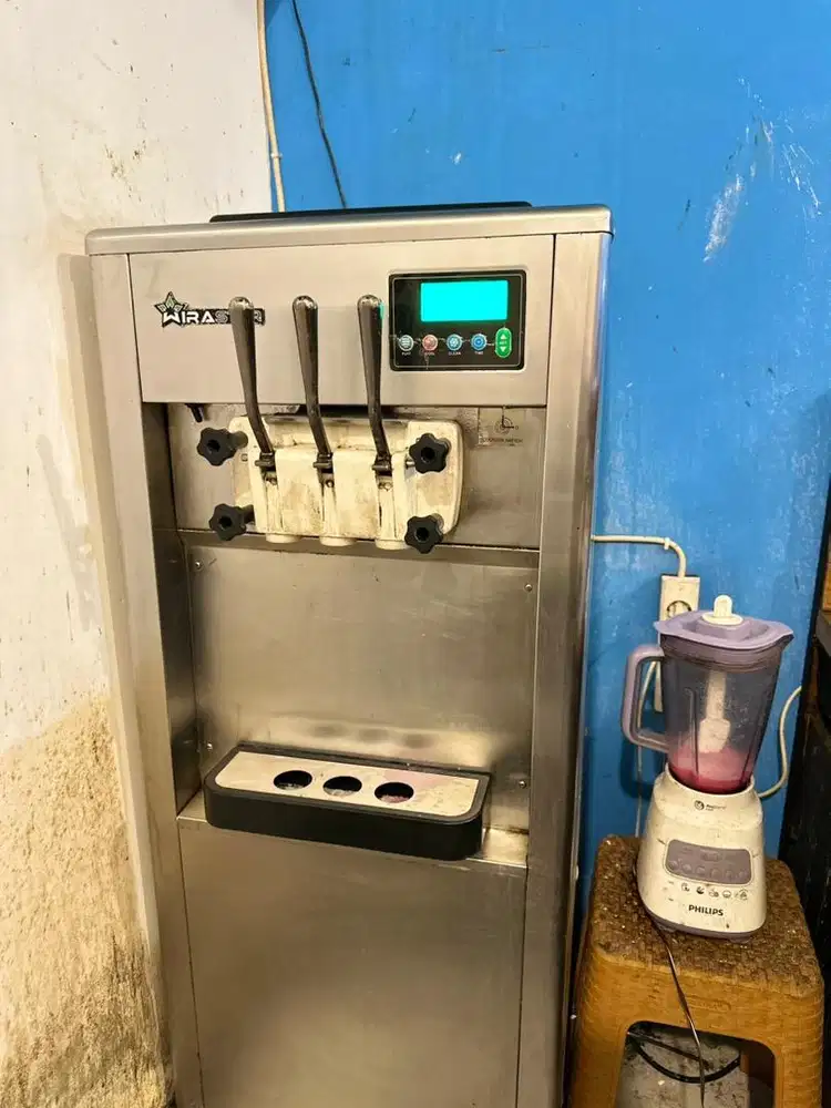 Mesin eskrim wirastar dengan kaki type tertinggi