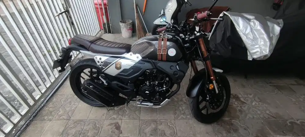 Dijual Motor SM Master 200 , Lokasi Denpasar, Bali