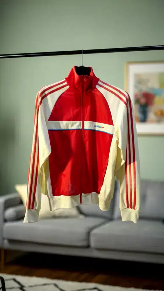 [LANGKA ] Adidas Olympic  Vintage Tracktop, Edisi Canada .