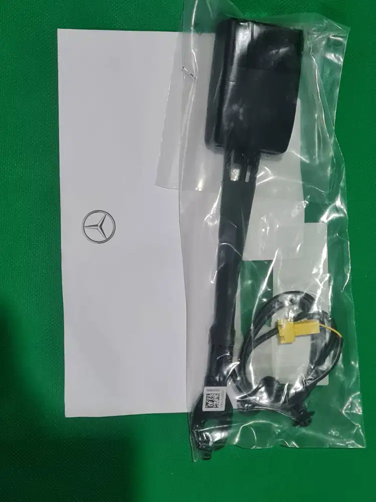 Mercedes Seat beat driver B200 female