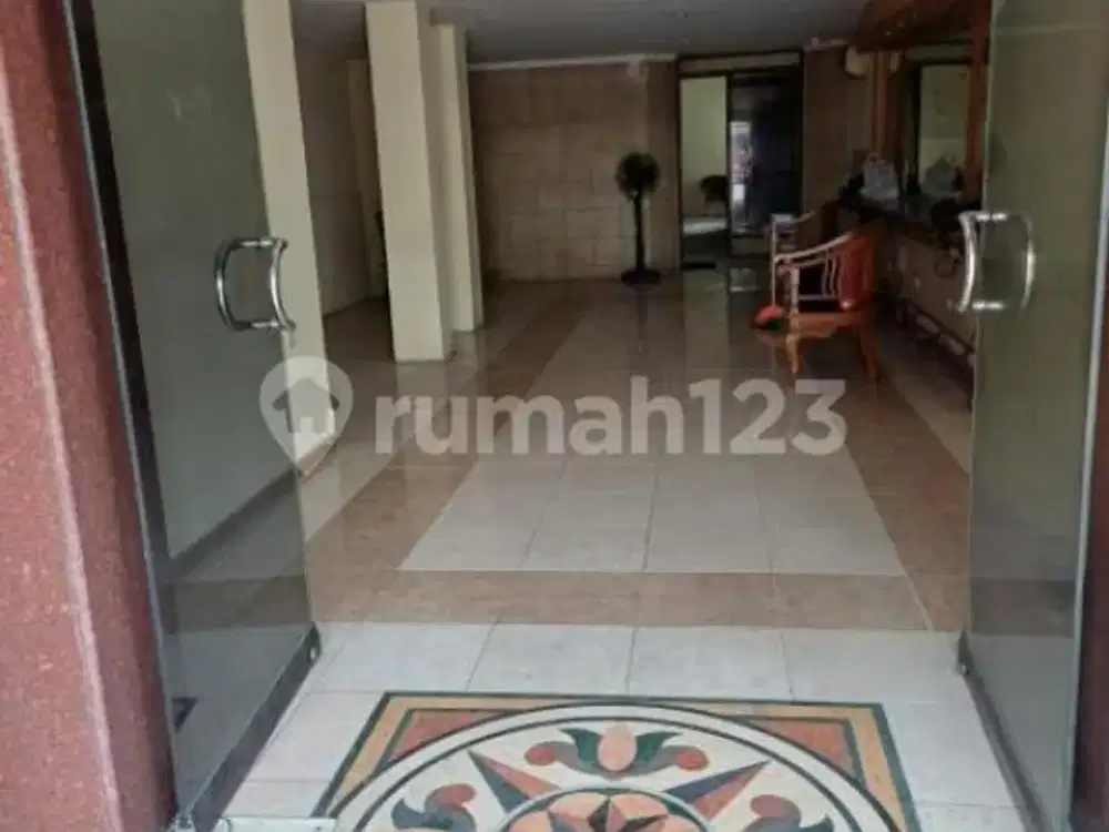 Ruko Dua Lantai Siap Pakai di Semarang Tengah A5886