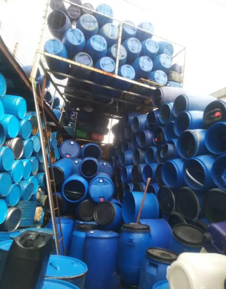 Jual drum plastik biru 200liter bekas
