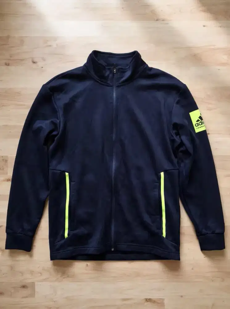 Tracktop adidas original..like new..size L..warna navy list yellow