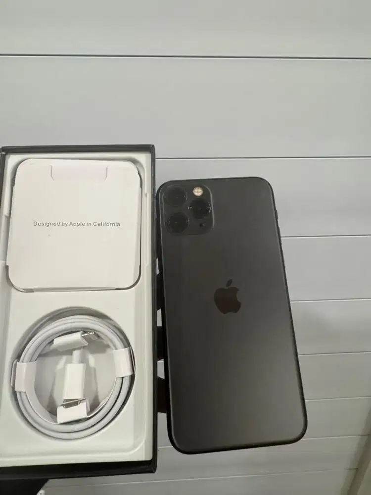 Iphone 11 pro 256gb sesuai harga pastinya