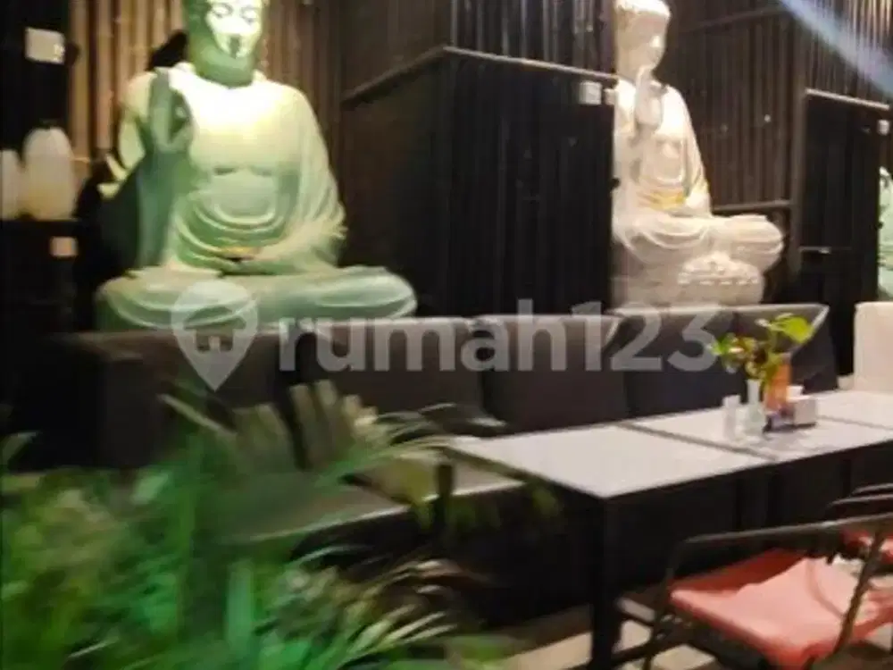 Over Kontrak Bar And Resto Arah Pantai Muaya Jimbaran